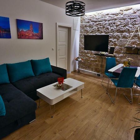 Apartament Tchiba In Diocletian'S Palace Split Zewnętrze zdjęcie